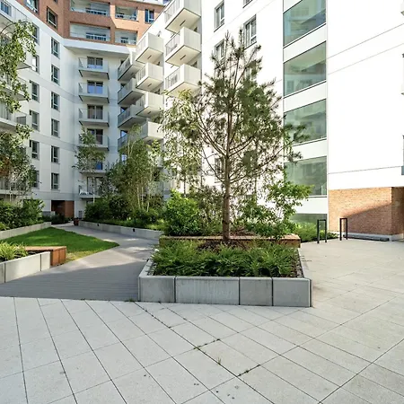 Sunny Crane Гданьск