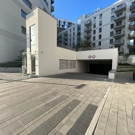 Sunny Crane Apartment Gdansk